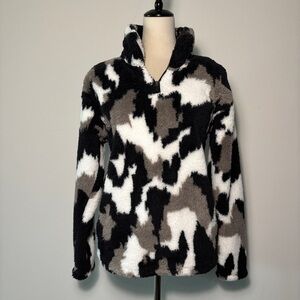 Eddie Bauer Black and White Turtleneck Sweater with Abstract Design